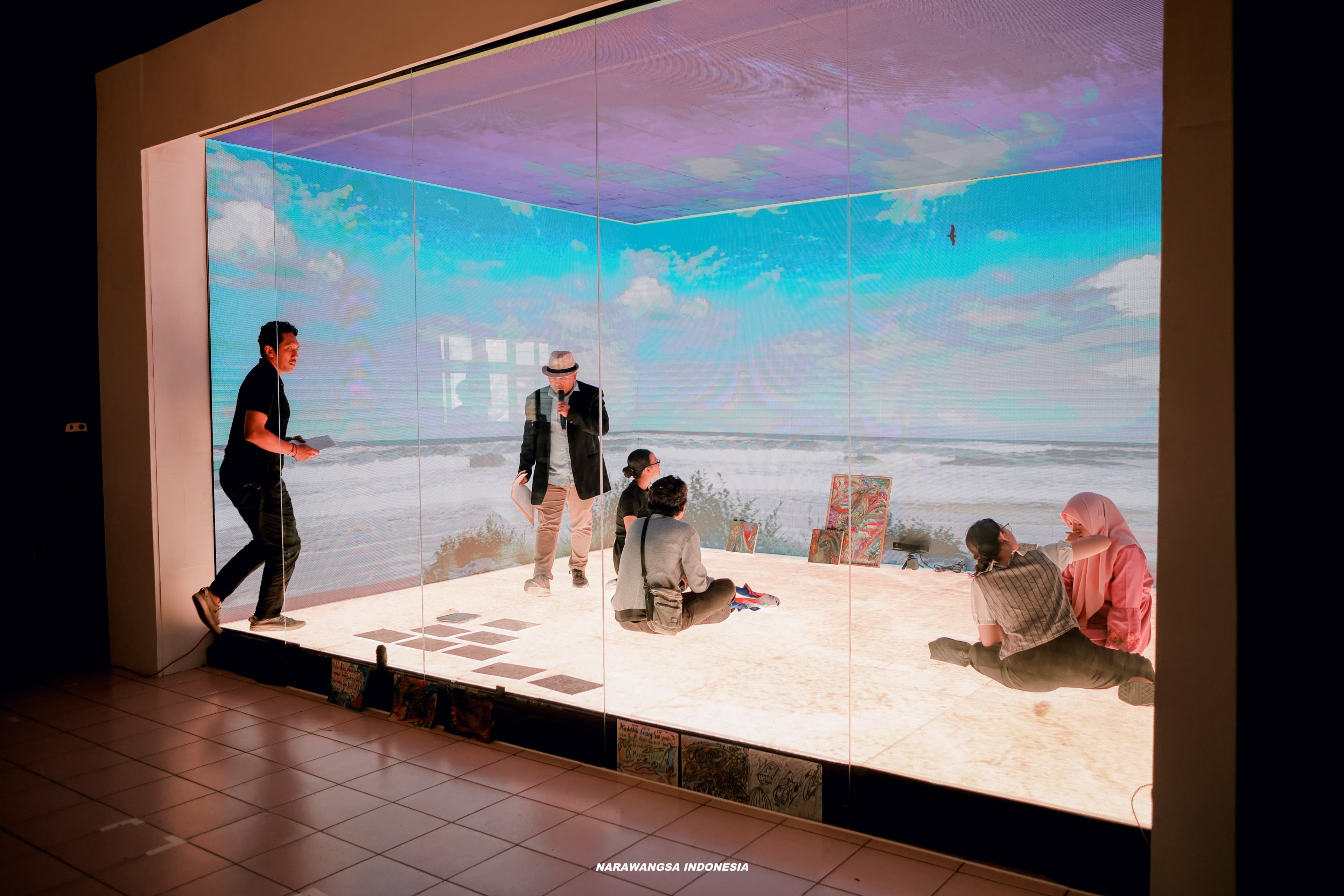 Border Crossing Space Burneh mobile