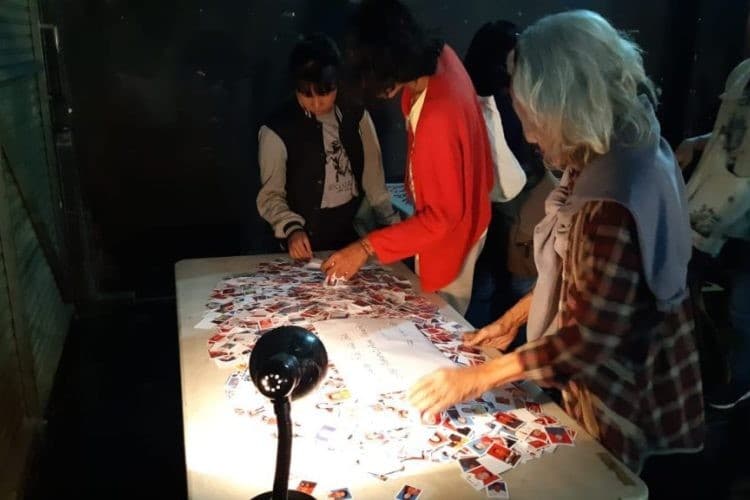 Passport, Passphoto (Rokateater) oleh Shohifur Ridho’i