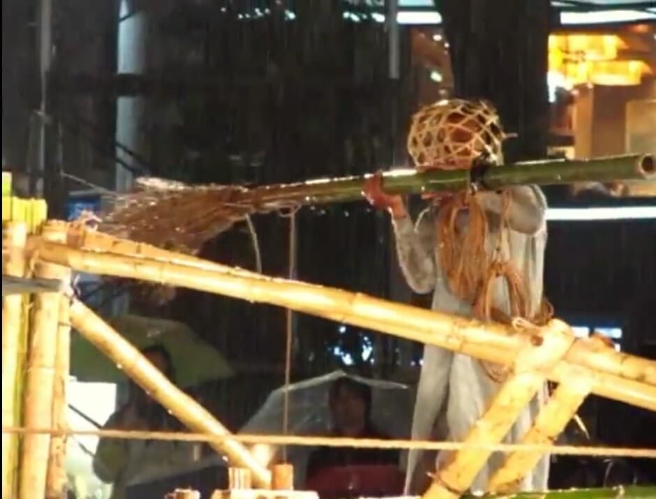 Pertunjukan “Emergency: Bionarasi Tubuh Terbelah” Teater Studio Indonesia